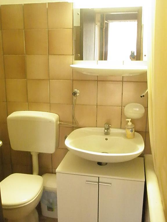 Studio Apartment Jadranko Duga Uvala Krnica Chambre photo